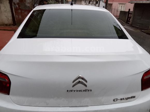 SAHİBİNDEN YETKİLİ BAYİDEN ALINMA - 2019 ÇIKIŞLI - 93.500 KM