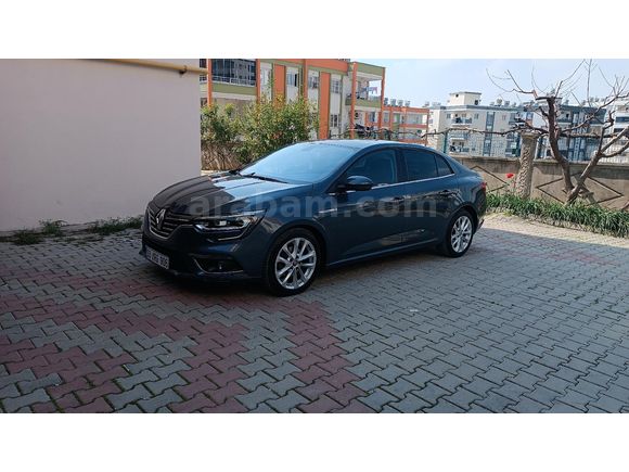 Öğretmenden Temiz Megane İCON( EN DOLU PAKET) Dizel Otomatik