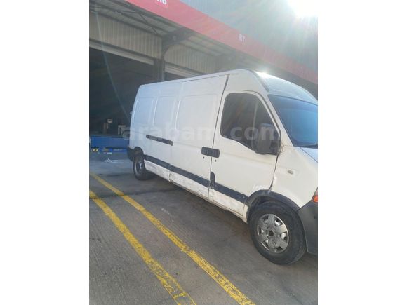 Sahibinden Renault Master 2.5 dCi 12.6 m3 2006 Model  7.500 km Beyaz
