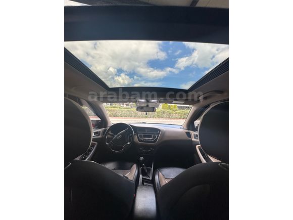 Sahibinden Hyundai i20 1.4 CRDi Style 2016 Model 