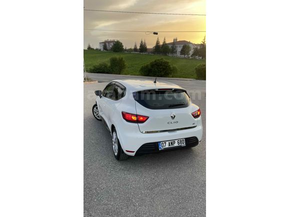 Boyasız yeni kasa clio joy
