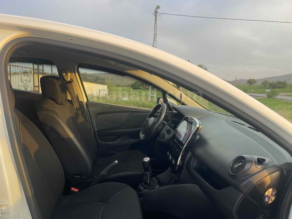 Boyasız yeni kasa clio joy