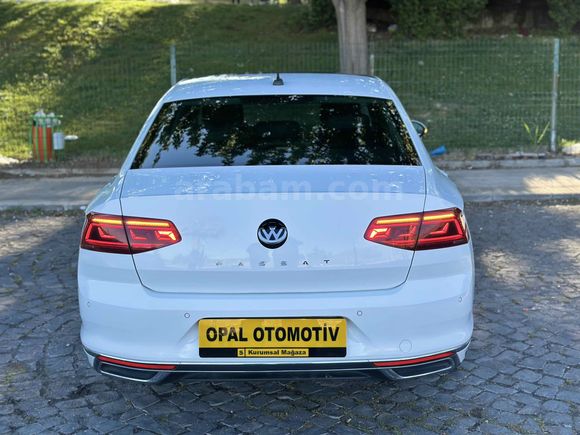 2019 BOYASIZ PASSAT ELEGANCE 54.000 KM'DE CAM TAVAN SERVİS BAKIM