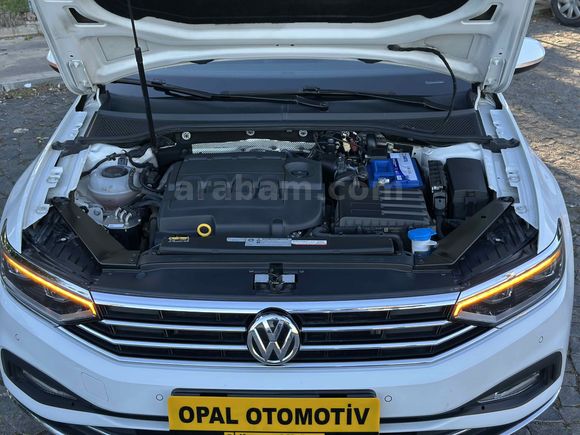 2019 BOYASIZ PASSAT ELEGANCE 54.000 KM'DE CAM TAVAN SERVİS BAKIM