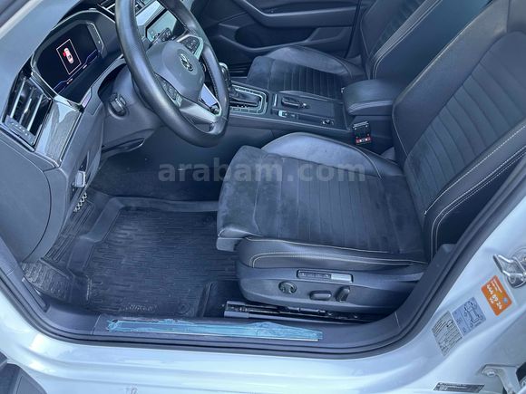 2019 BOYASIZ PASSAT ELEGANCE 54.000 KM'DE CAM TAVAN SERVİS BAKIM