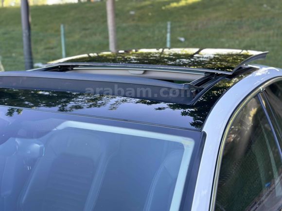 2019 BOYASIZ PASSAT ELEGANCE 54.000 KM'DE CAM TAVAN SERVİS BAKIM