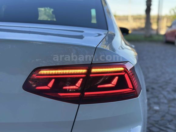 2019 BOYASIZ PASSAT ELEGANCE 54.000 KM'DE CAM TAVAN SERVİS BAKIM