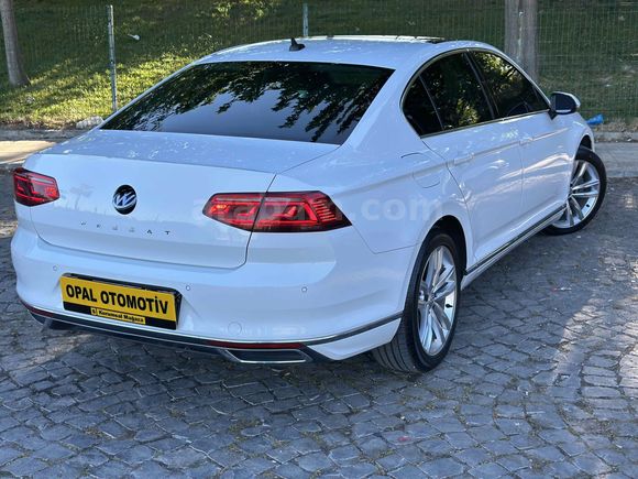 2019 BOYASIZ PASSAT ELEGANCE 54.000 KM'DE CAM TAVAN SERVİS BAKIM