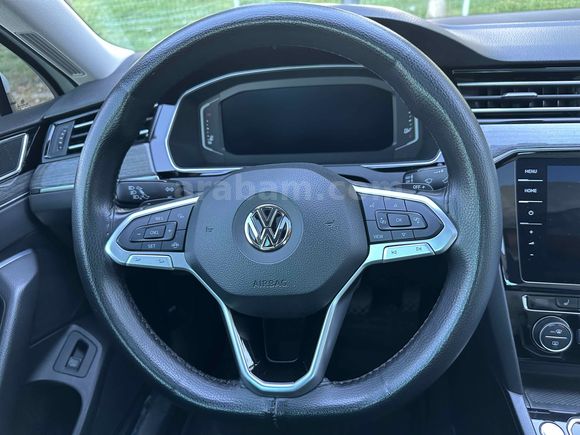 2019 BOYASIZ PASSAT ELEGANCE 54.000 KM'DE CAM TAVAN SERVİS BAKIM