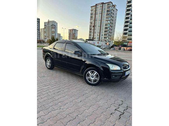 Sahibinden Ford Focus 1.6 TDCi Ghia 2006 Model  320 km Siyah
