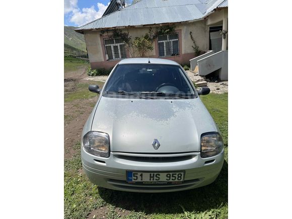 Avukattan temiz Renault Clio 2000 Model 