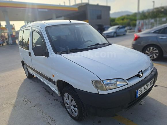 Otomobil ruhsatlı Sahibinden Peugeot Partner 1.9 D Combispace 2000 Model