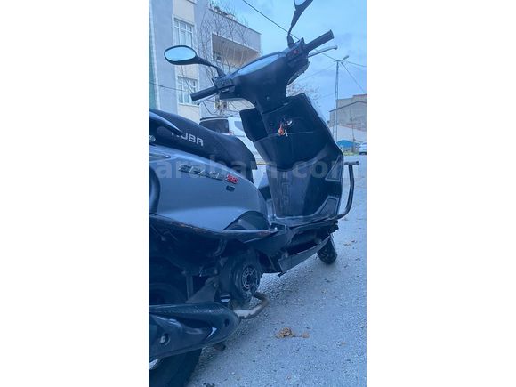 İLK SAHİBİNDEN 2023 MODEL KUBA SPACE 50 PRO 80 CC YÜKSELTİLMİŞ