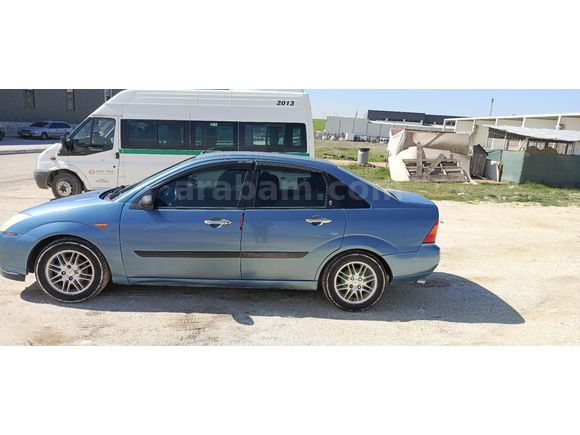 Sahibinden Ford Focus 1.6 Ghia 2000 Model