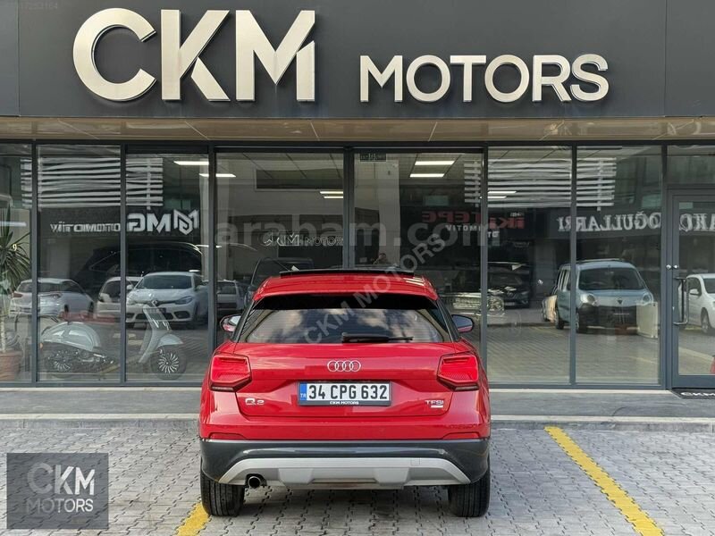 AUDİ Q2 1.0 TFSI DESİGN - BOYASIZ - TRAMERSİZ - CAM TAVAN - 4
