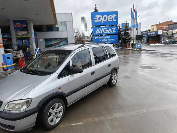 Sahibinden Opel Zafira 1.6 GL 2000 Model