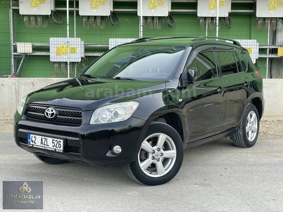 2008 MODEL TOYOTA RAV4 OTOMATİK VİTES 4X4..SADECE 1 KAPI DEĞİŞEN