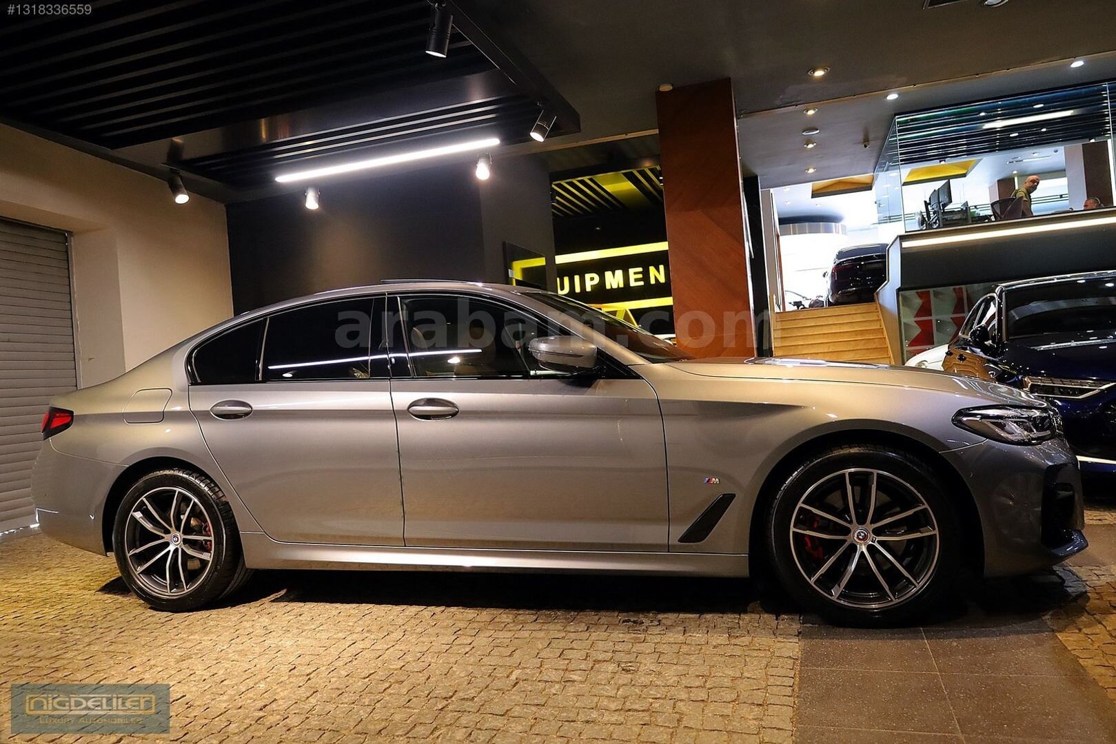 Galeriden BMW 5 Serisi 520i 50th Year M Edition 2023 Model İzmir 84.750 km Gri 7