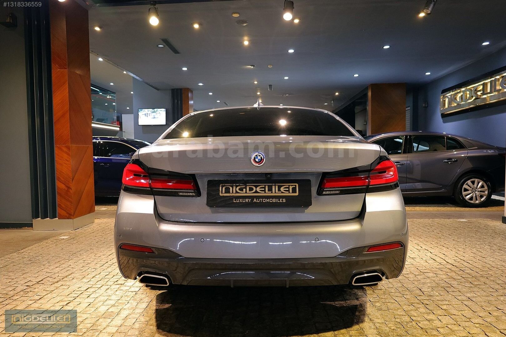 Galeriden BMW 5 Serisi 520i 50th Year M Edition 2023 Model İzmir 84.750 km Gri 5