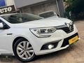 BAZ AUTODAN BOYASIZ HATASIZ 2019 RENAULT MEGANE 1.6 JOY
