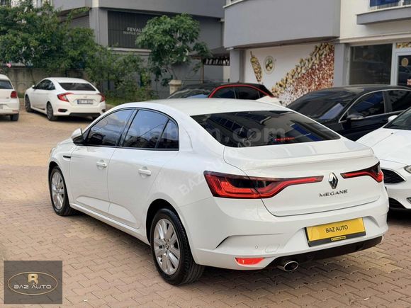 BAZ AUTODAN BOYASIZ HATASIZ 2019 RENAULT MEGANE 1.6 JOY