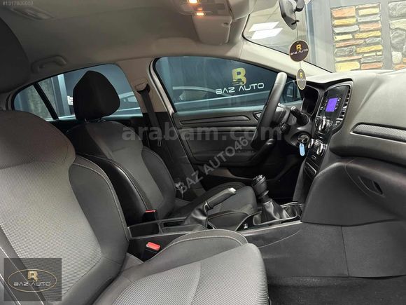 BAZ AUTODAN BOYASIZ HATASIZ 2019 RENAULT MEGANE 1.6 JOY