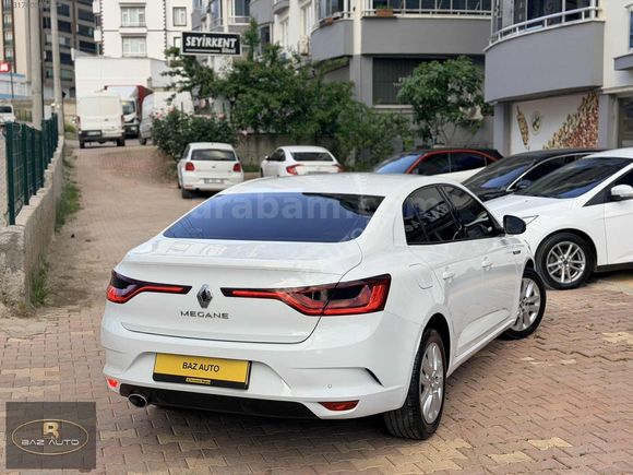 BAZ AUTODAN BOYASIZ HATASIZ 2019 RENAULT MEGANE 1.6 JOY