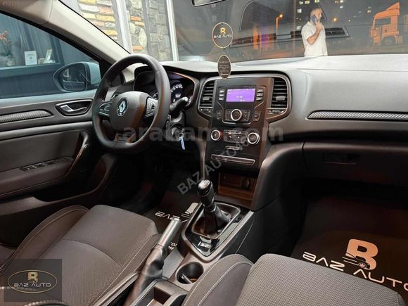 BAZ AUTODAN BOYASIZ HATASIZ 2019 RENAULT MEGANE 1.6 JOY