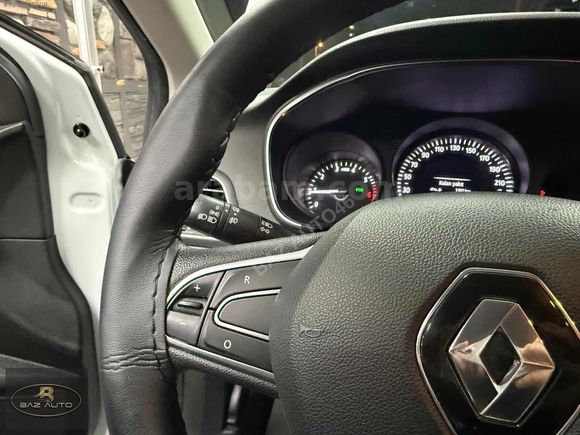 BAZ AUTODAN BOYASIZ HATASIZ 2019 RENAULT MEGANE 1.6 JOY