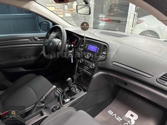BAZ AUTODAN BOYASIZ HATASIZ 2019 RENAULT MEGANE 1.6 JOY