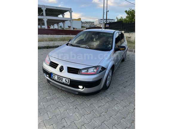 Sahibinden Renault Megane 1.5 dCi Dynamique 2005 Model  357.000 km Gri (Gümüş)