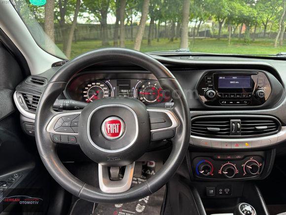 MOTOR KAPUTU TAVAN BOYASIZ TEMİZ ARAÇ