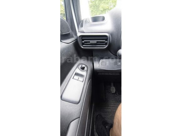Sahibinden Opel Combo 1.5 CDTI Essential 2025 Model  9.260 km Beyaz