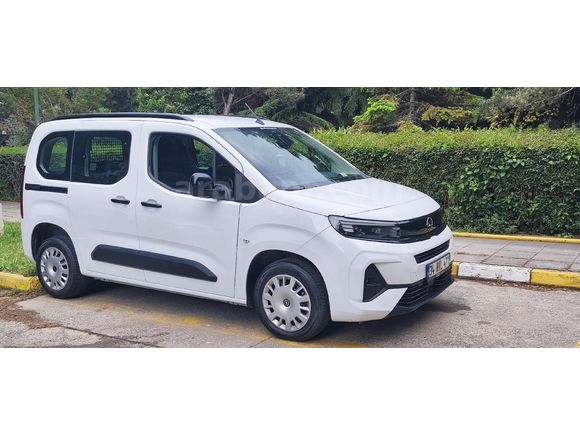 Sahibinden Opel Combo 1.5 CDTI Essential 2025 Model  9.260 km Beyaz