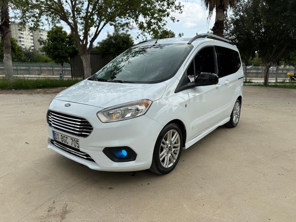 Sahibinden Ford Tourneo Courier 1.5 TDCi Titanium 2021 Model
