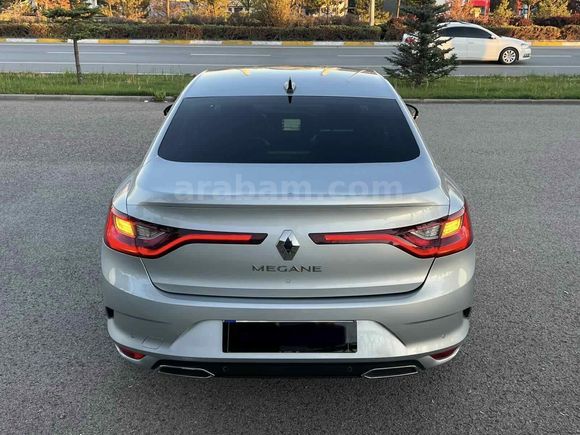 Sahibinden Renault Megane 1.3 TCe Icon 2023 Model 