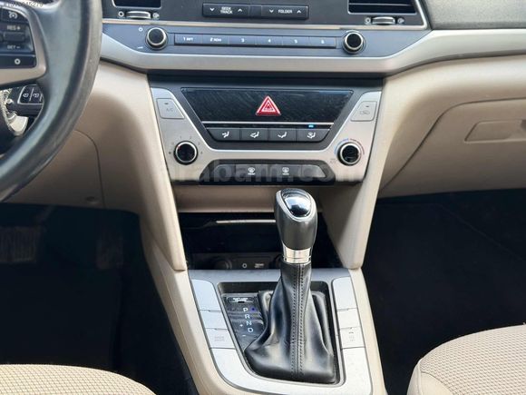 CANDOST AUTO'DAN HATASIZ BOYASIZ TRAMERSİZ ELENTRA