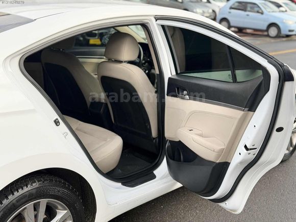 CANDOST AUTO'DAN HATASIZ BOYASIZ TRAMERSİZ ELENTRA