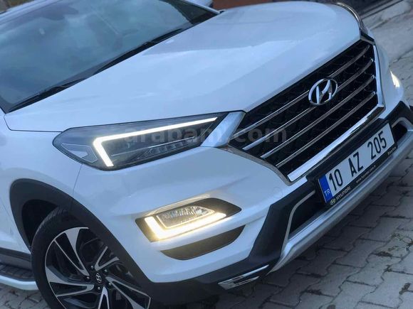 Sahibinden Hyundai Tucson 1.6 CRDi Elite 2020 Model Balıkesir 103.000 km Beyaz
