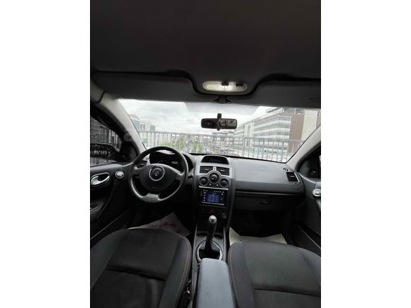 73 FAVORİYE ÖZEL TEK RAKAM MEGAN 2  260.000 ORJİNAL KM 1.5 DCI   