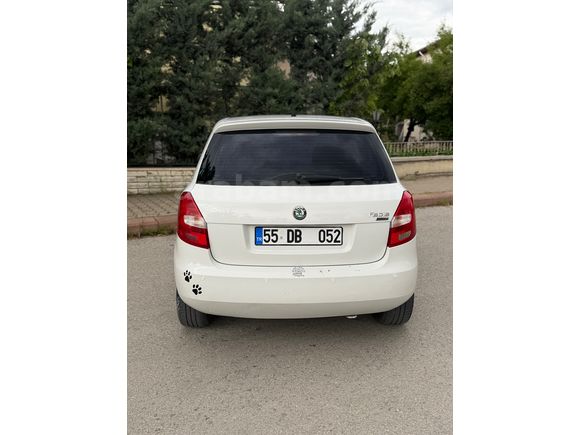 Sahibinden Skoda Fabia 1.4 Ambiente Dynamic 2011 Model 