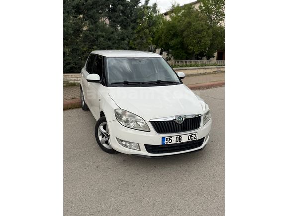Sahibinden Skoda Fabia 1.4 Ambiente Dynamic 2011 Model 