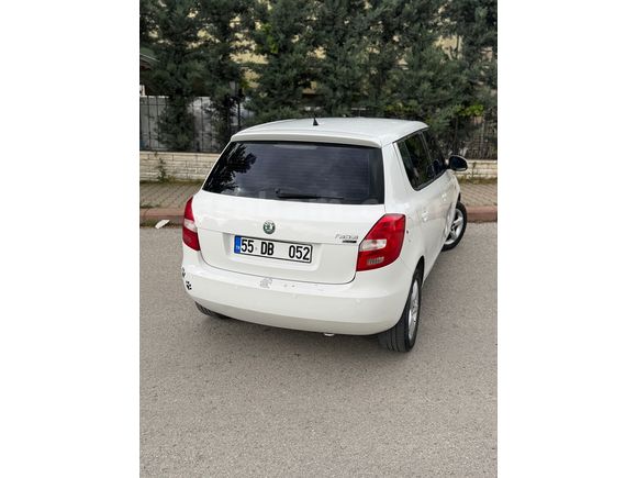 Sahibinden Skoda Fabia 1.4 Ambiente Dynamic 2011 Model 