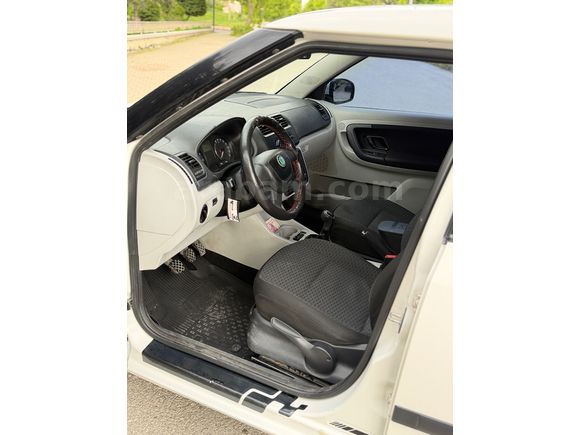 Sahibinden Skoda Fabia 1.4 Ambiente Dynamic 2011 Model 