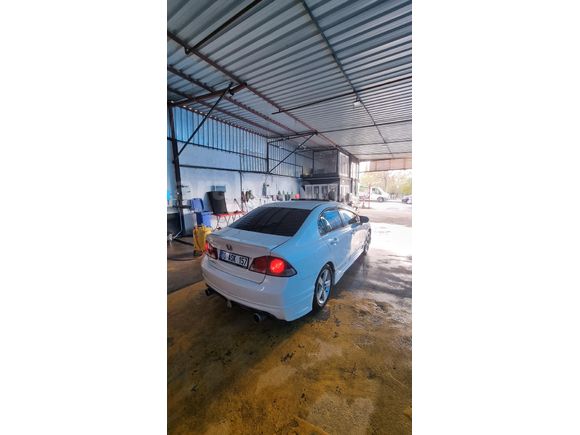 Sahibinden Honda Civic 1.6 Elegance 2009 Model  243.000 km Beyaz