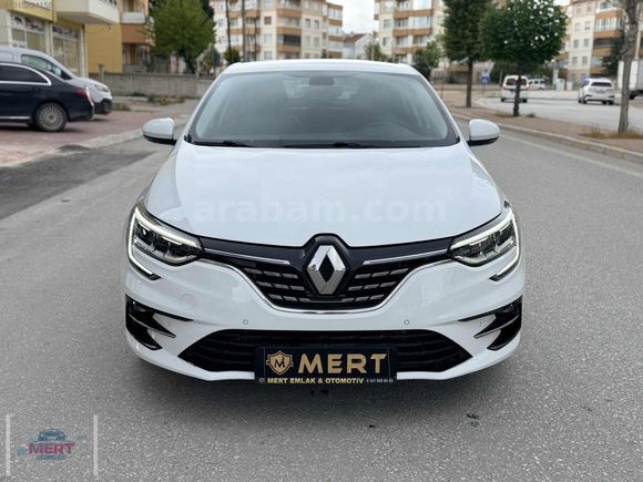 İLK EL HATASIZ 2021 MAKYAJLI 1.5 DCI EDC ICON DÜŞÜK KM