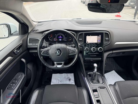 İLK EL HATASIZ 2021 MAKYAJLI 1.5 DCI EDC ICON DÜŞÜK KM