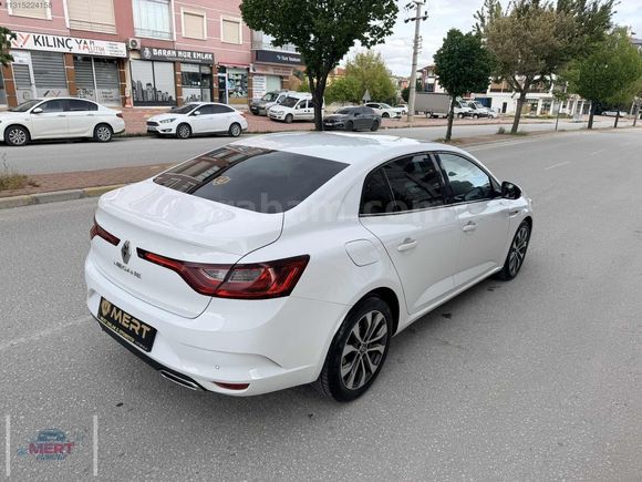 İLK EL HATASIZ 2021 MAKYAJLI 1.5 DCI EDC ICON DÜŞÜK KM