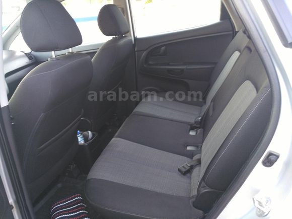 Sahibinden Kia Venga 1.4 CRDi Active 2011 Model