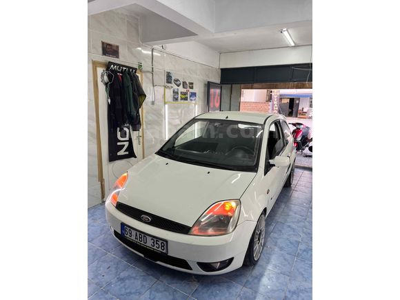 Sahibinden Ford Fiesta 1.4 TDCi Sport 2005 Model 